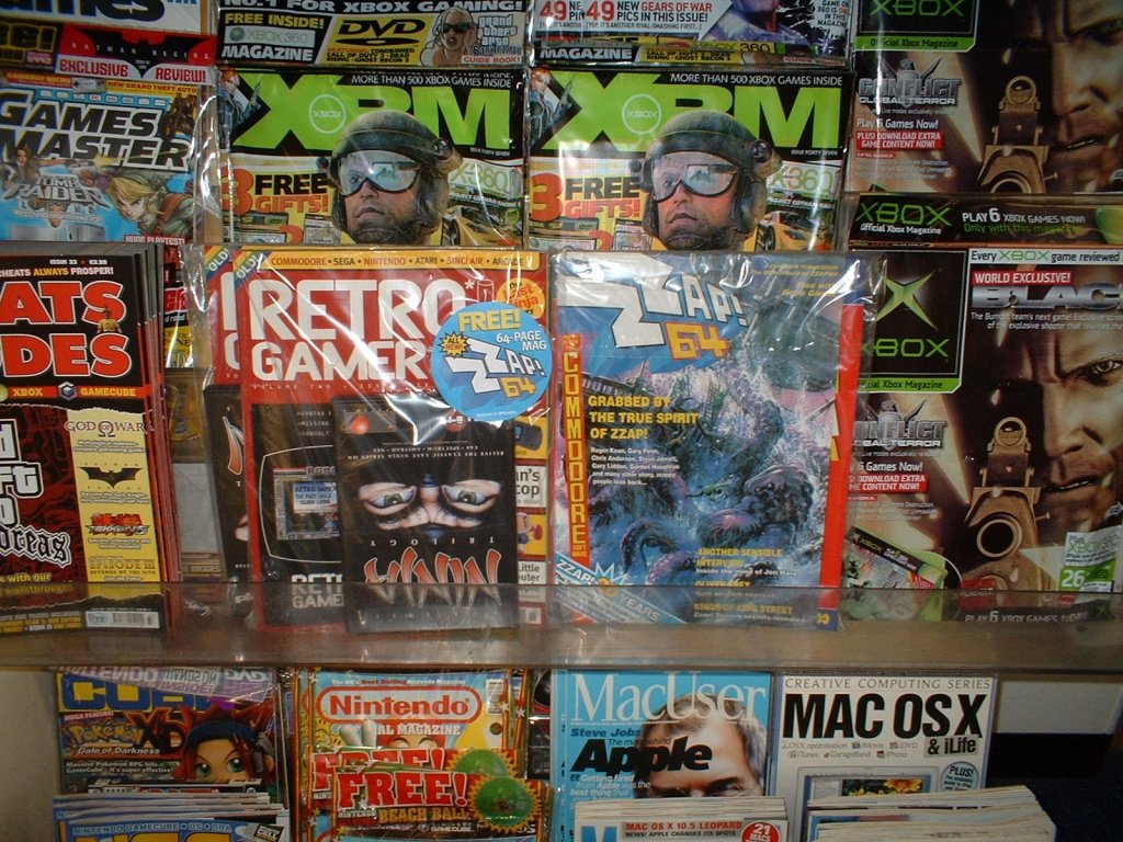 Zaradi narave in navezave na internet so računalniški mediji najbolj ogroženi.